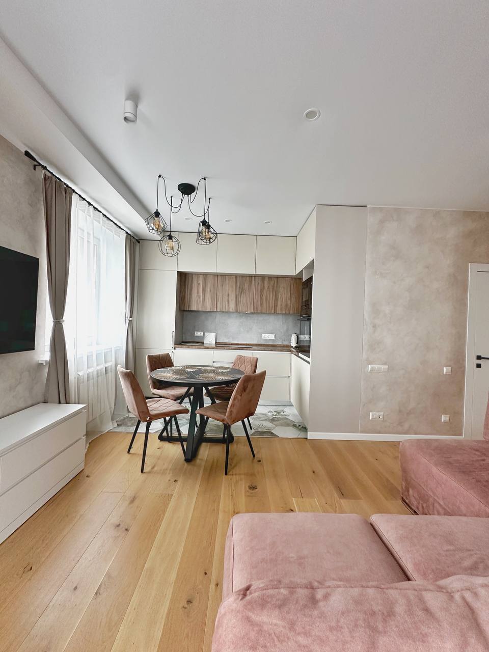 Дизайнерская двухкомнатная ЖК Бригантина рядом с центром