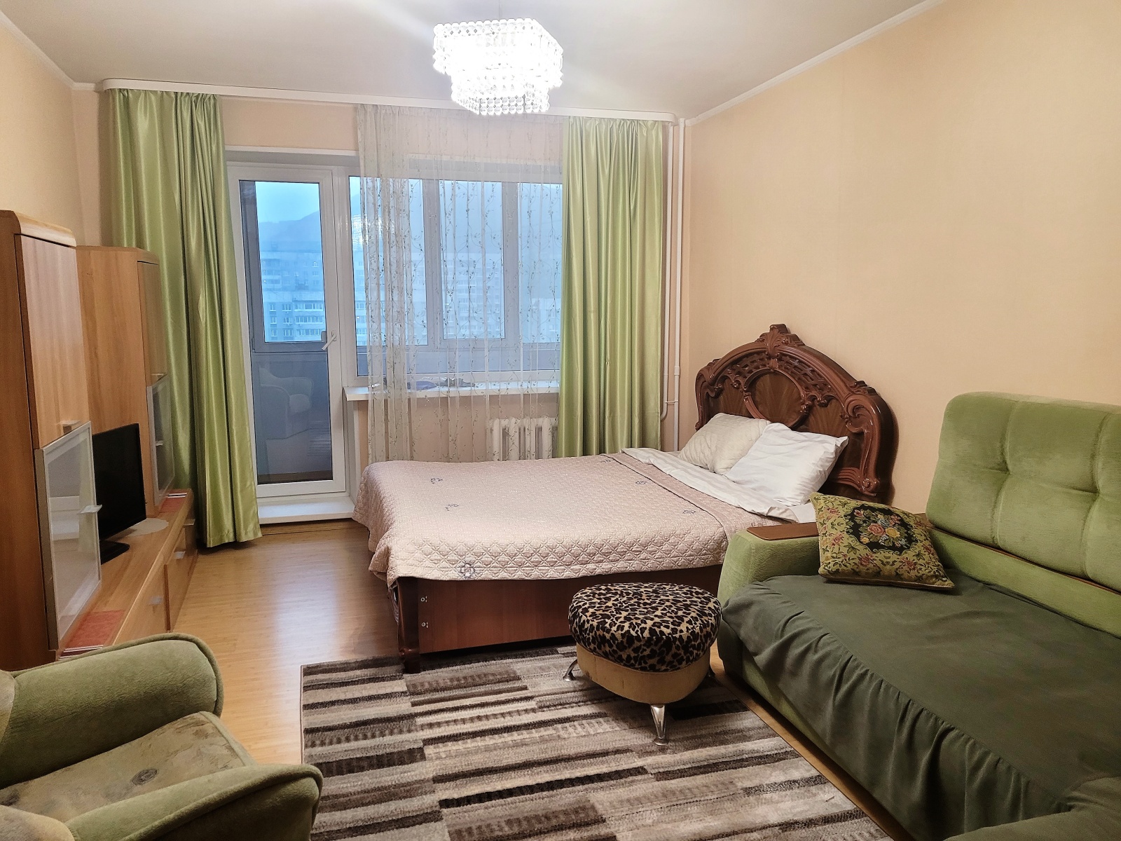 1к кв Home Time Apart для 4 гостей рядом с Нагорным парком
