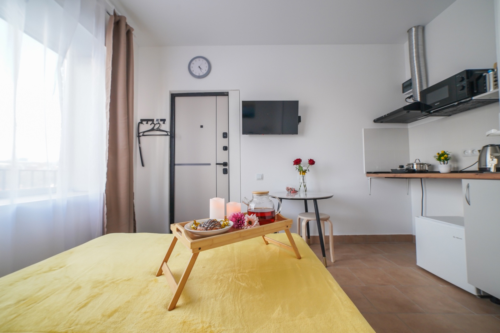 Стильная 1-комнатная студия • 12 м² • До 2 гостей