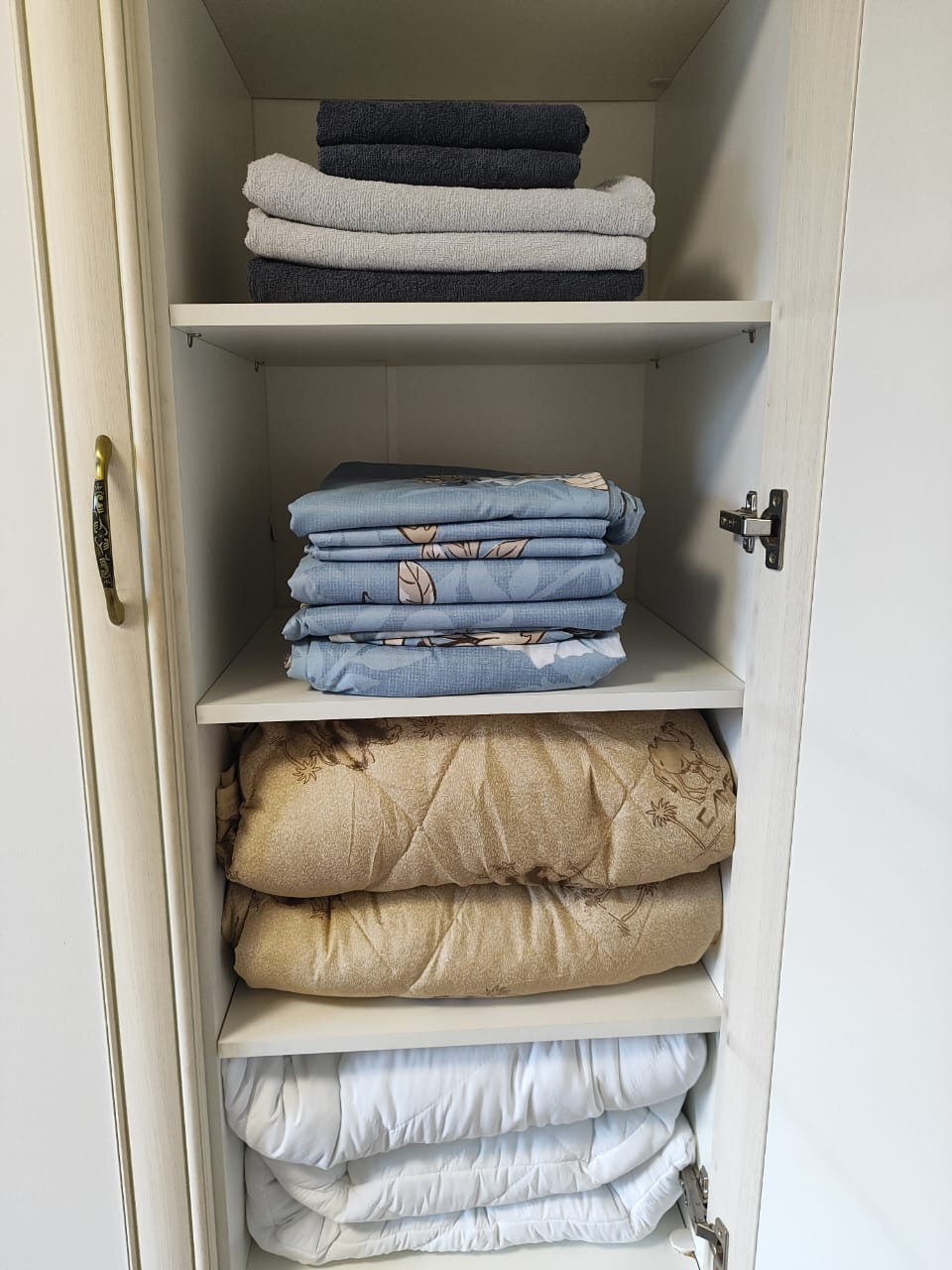 Чистая, уютнaя, светлая студия в тихoм pайонe