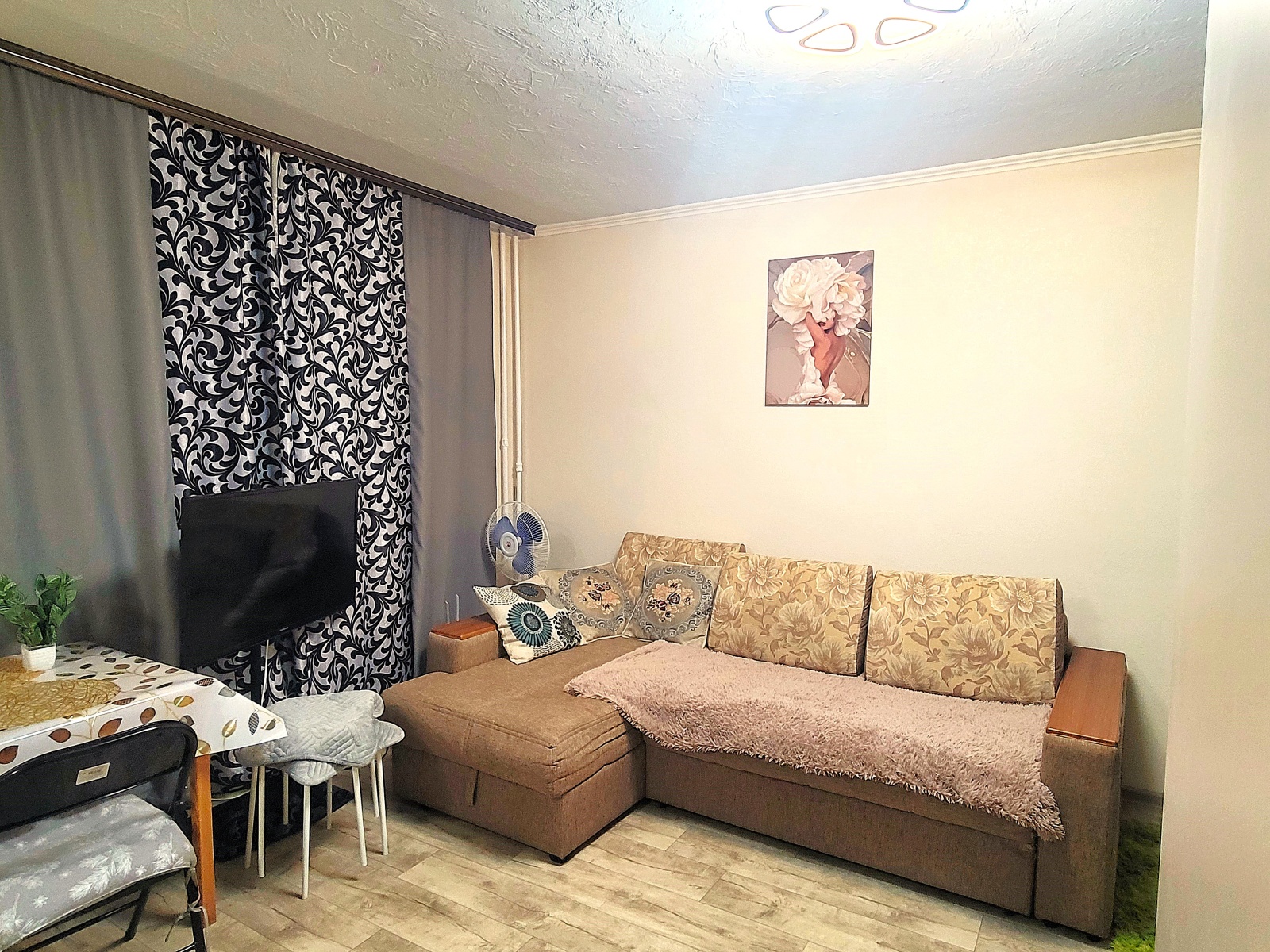 Студия Home Time Apart для 3 гостей у Луговой площади