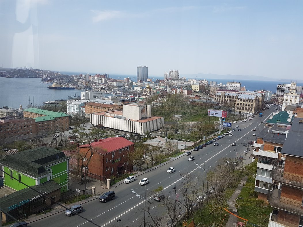 СОЛНЕЧНАЯ квартира в самом центре Владивостока