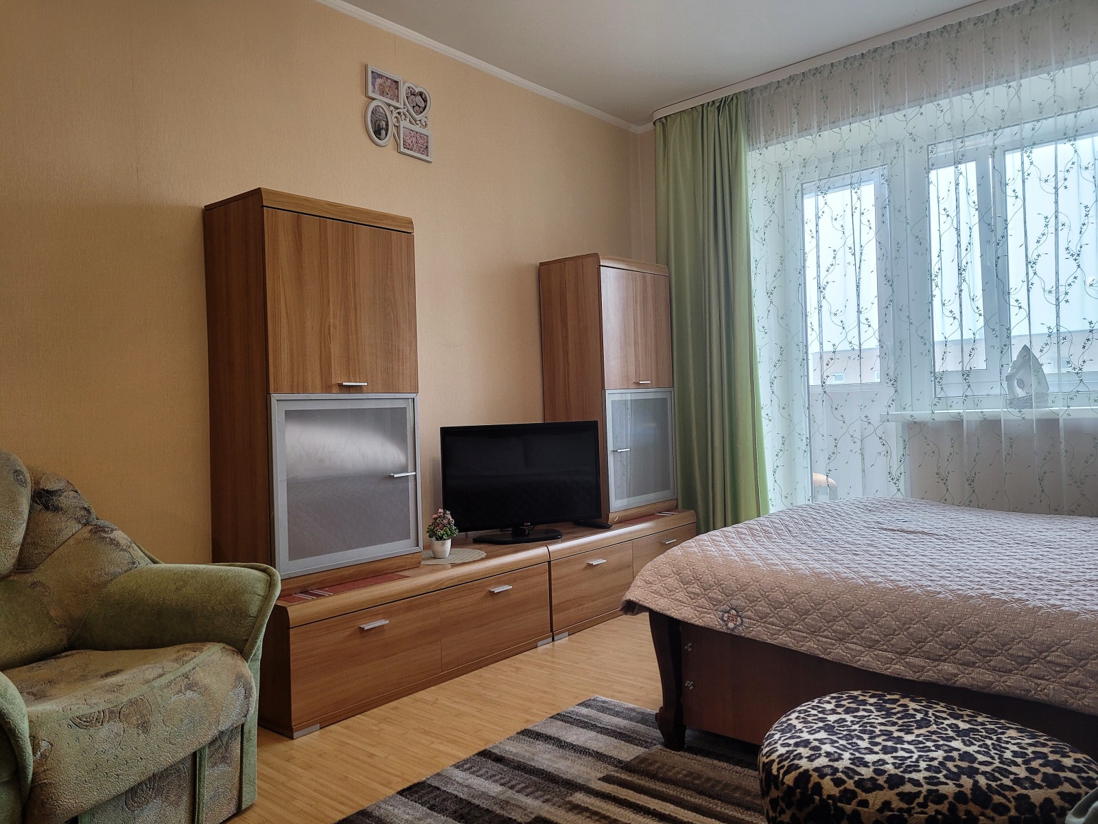 1к кв Home Time Apart для 4 гостей рядом с Нагорным парком