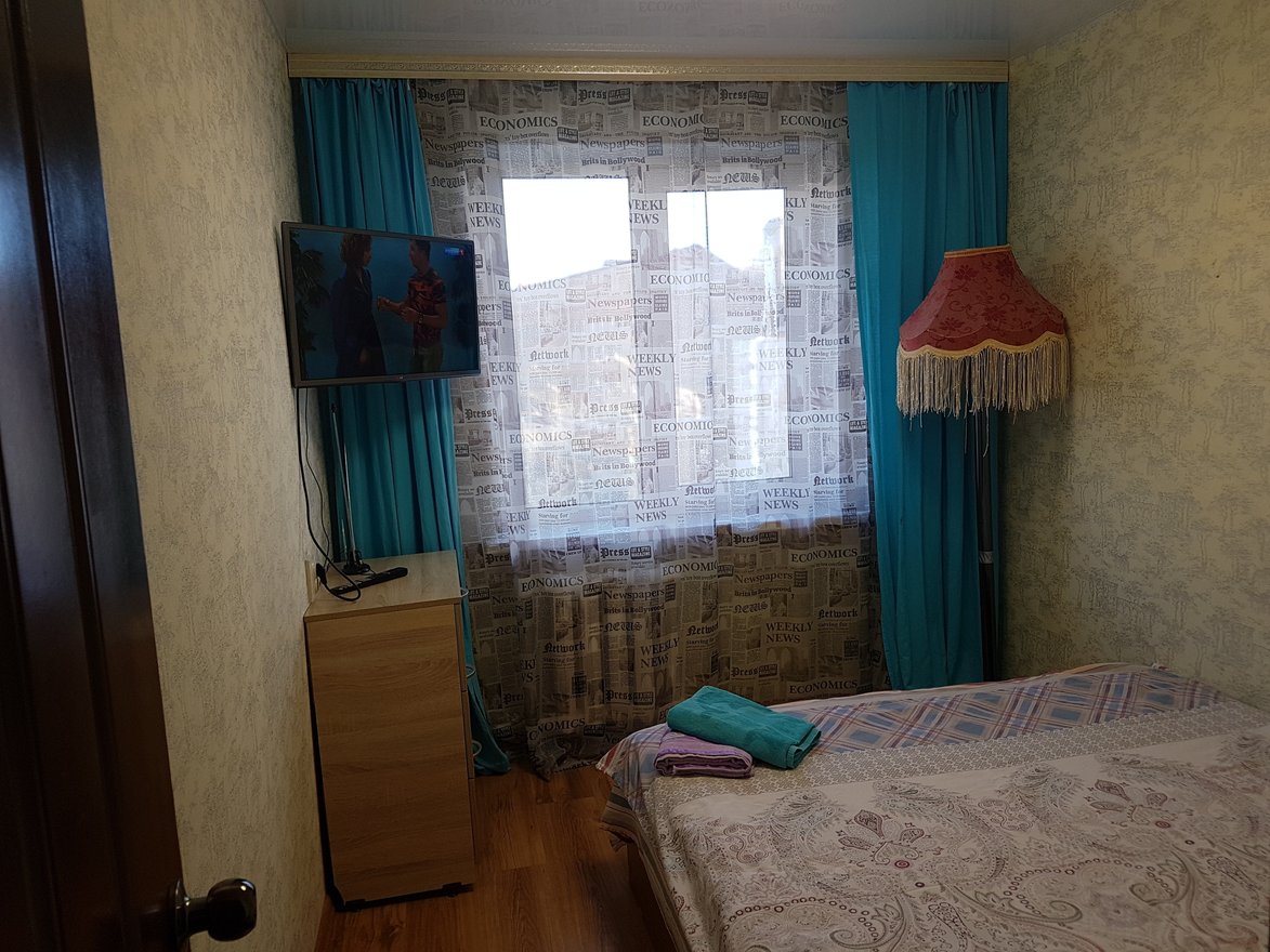 Трехкомнатная квартира на проспекте Острякова 7