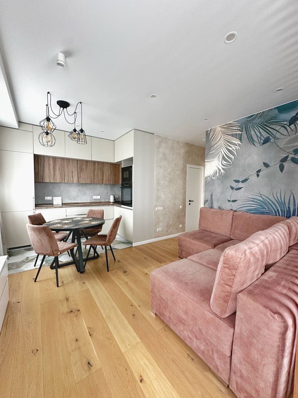 Дизайнерская двухкомнатная ЖК Бригантина рядом с центром