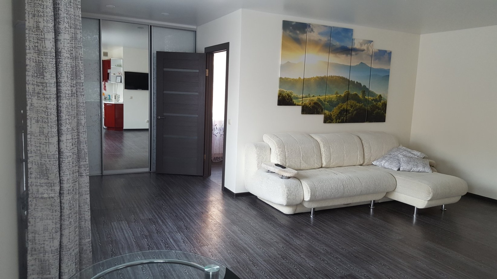 Двухкомнатная квартира на проспекте 100-летия Владивостока 46