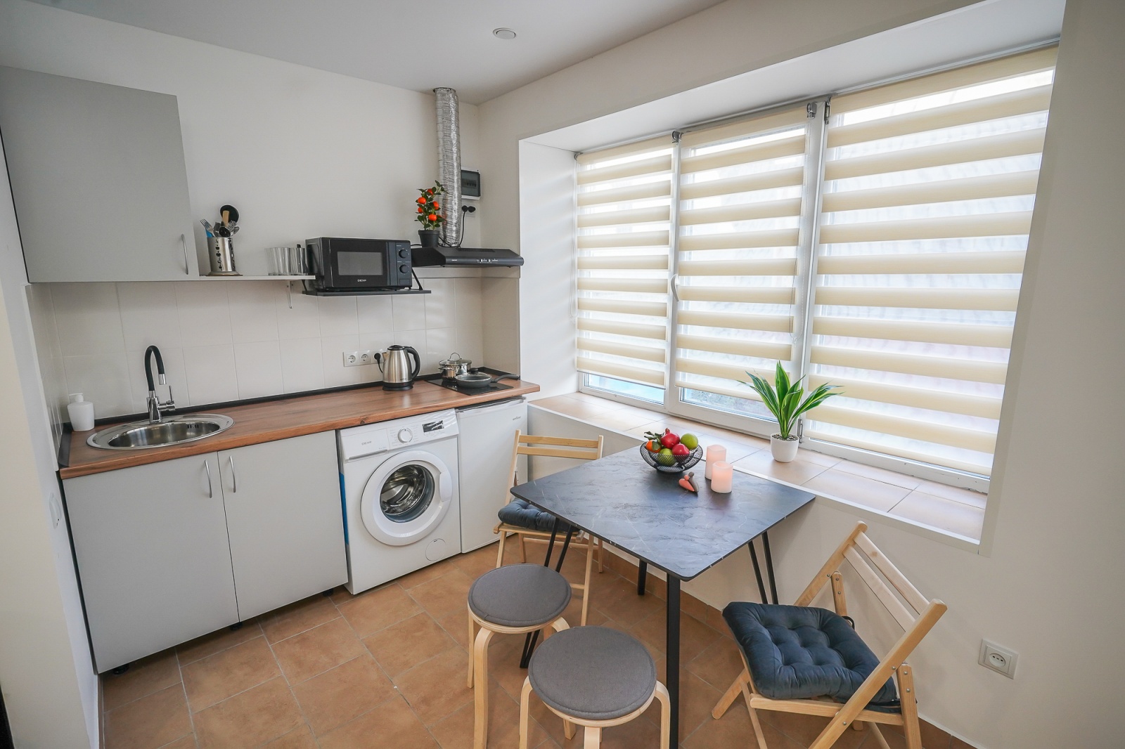 Стильная новая 2-комнатная студия • 40 м² • До 6 гостей