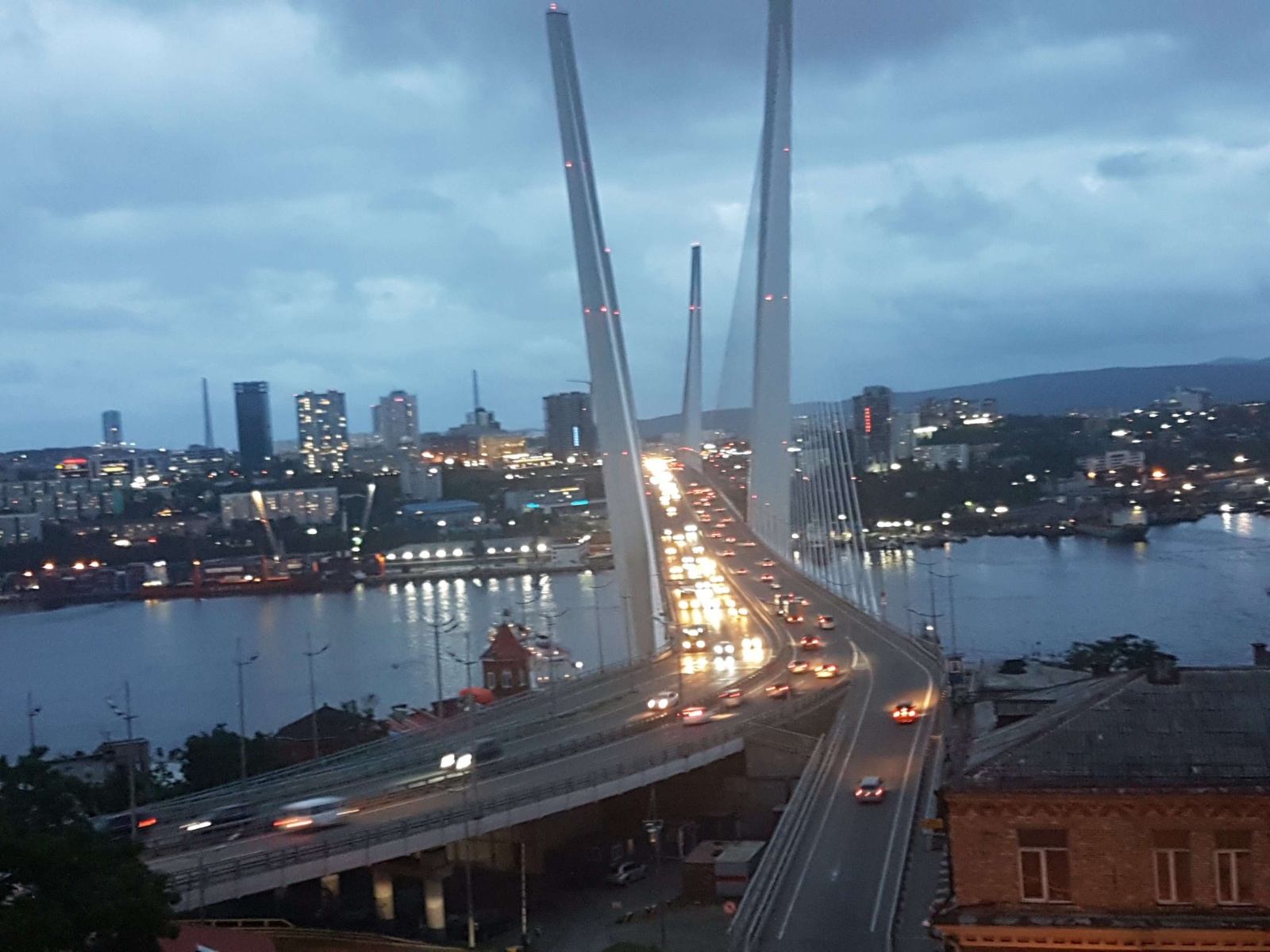 СОЛНЕЧНАЯ квартира в самом центре Владивостока