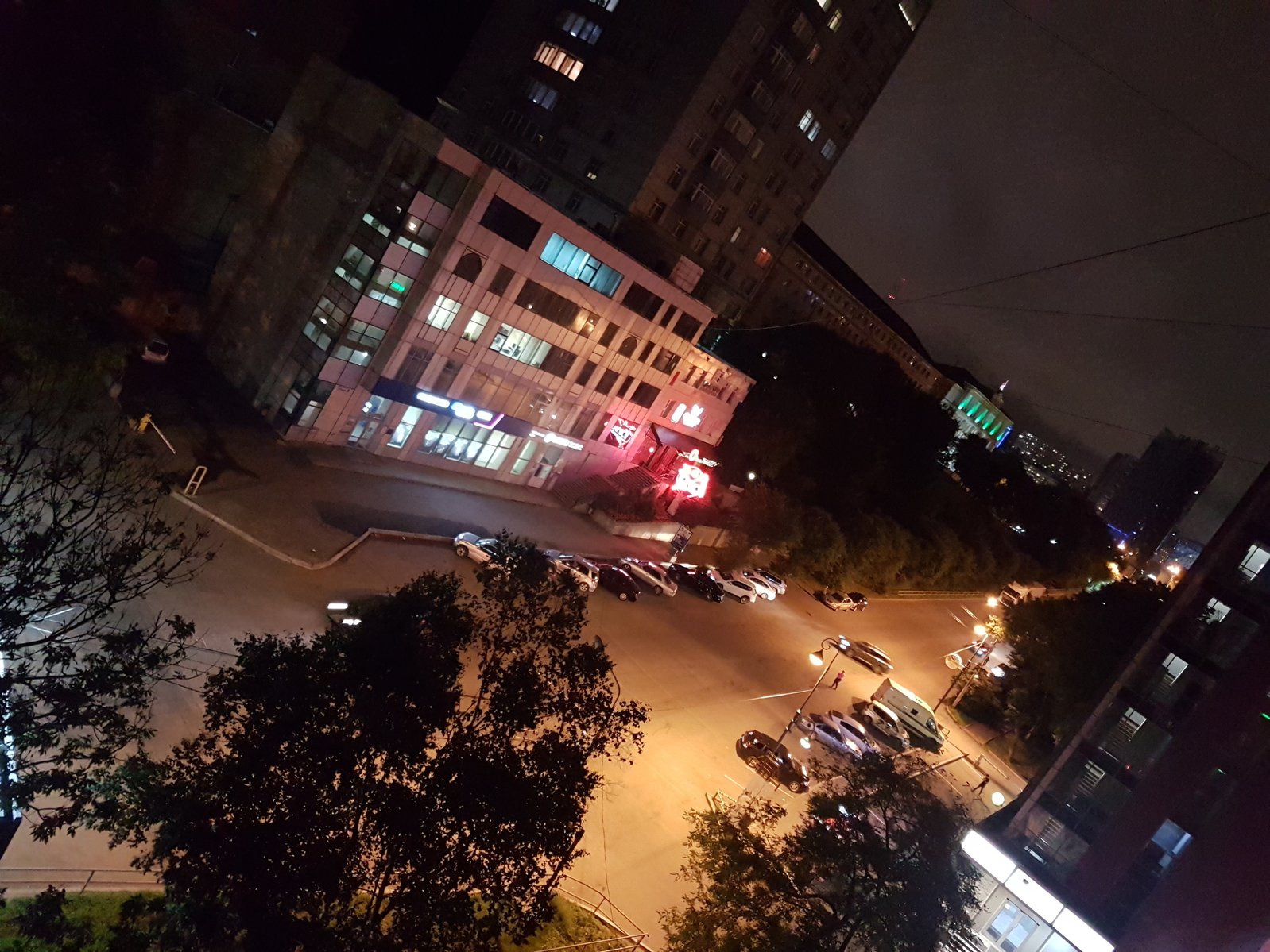 Трехкомнатная квартира на проспекте Острякова 7