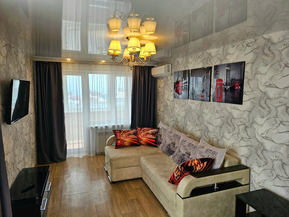 СОЛНЕЧНАЯ квартира в самом центре Владивостока