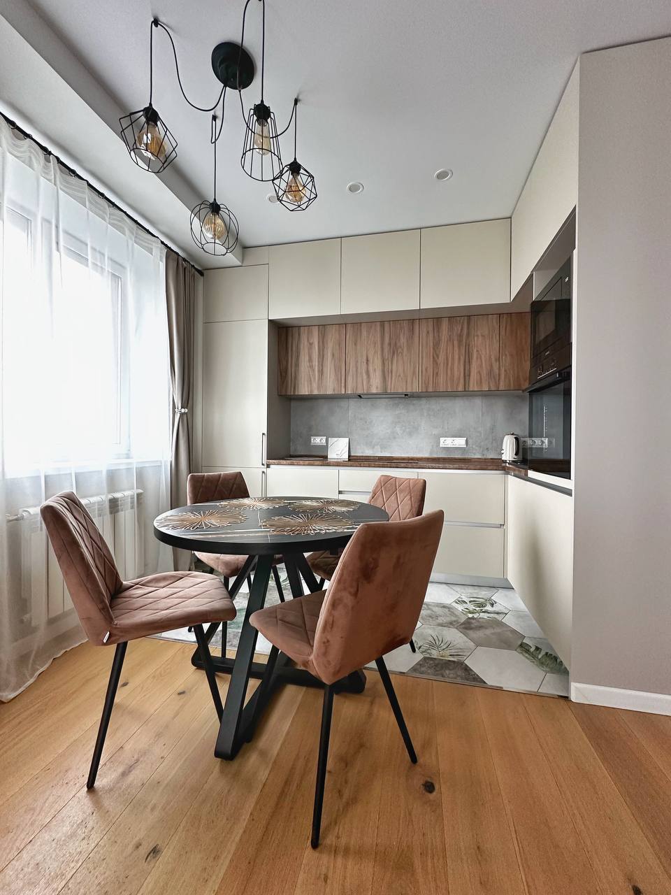 Дизайнерская двухкомнатная ЖК Бригантина рядом с центром