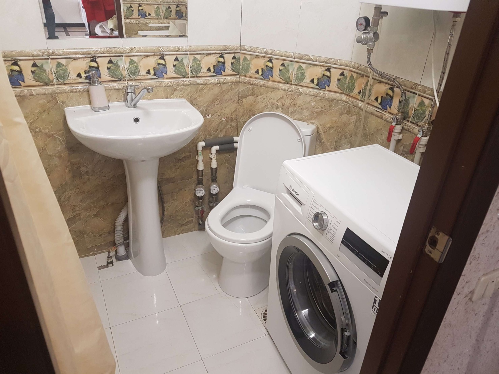 Трехкомнатная квартира на проспекте Острякова 7