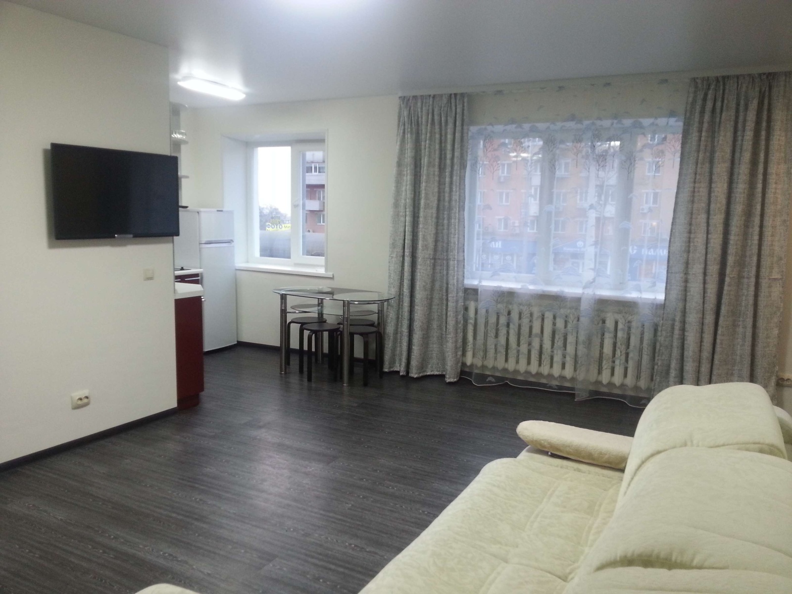 Двухкомнатная квартира на проспекте 100-летия Владивостока 46