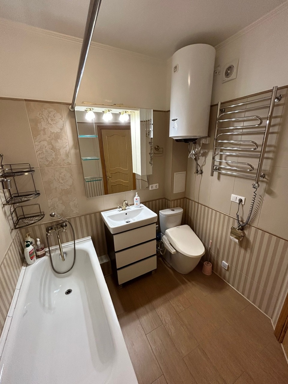 2-х комнатная квартира с высокими потолками в центре Владивостока