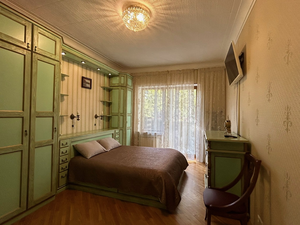 2-х комнатная квартира с высокими потолками в центре Владивостока