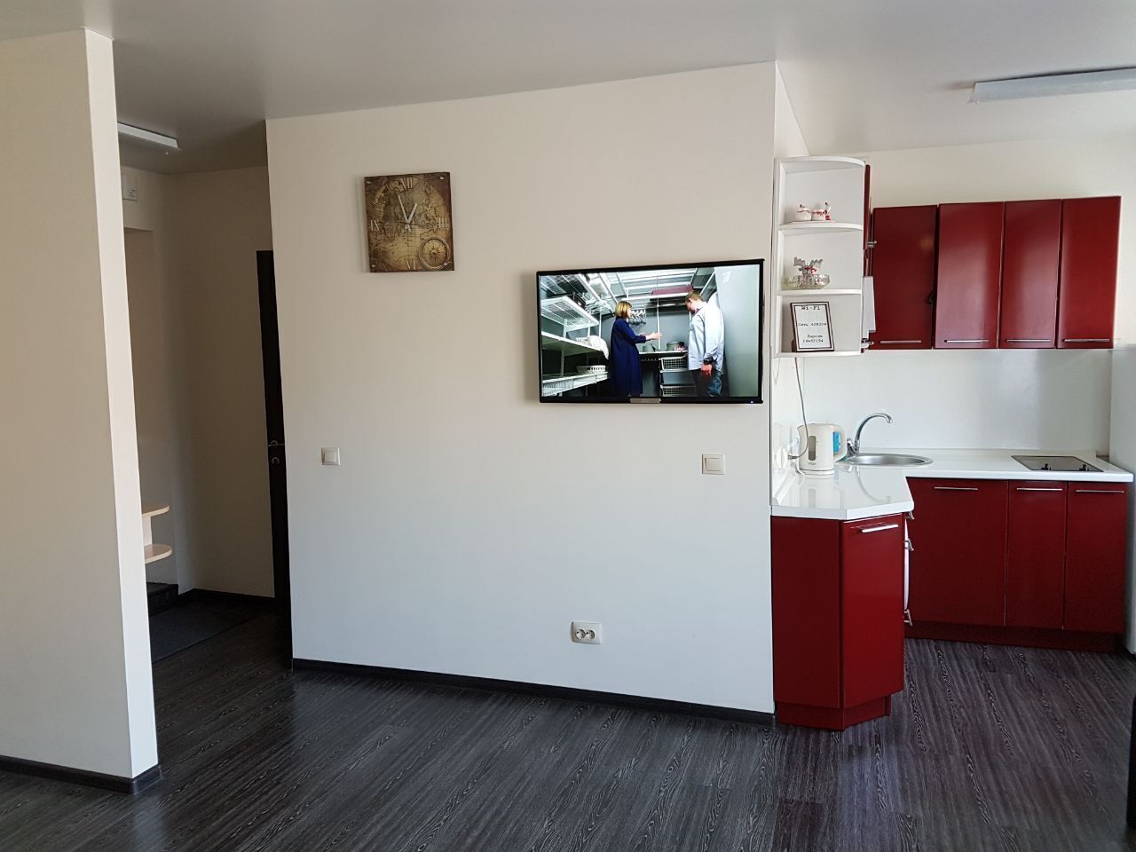 Двухкомнатная квартира на проспекте 100-летия Владивостока 46